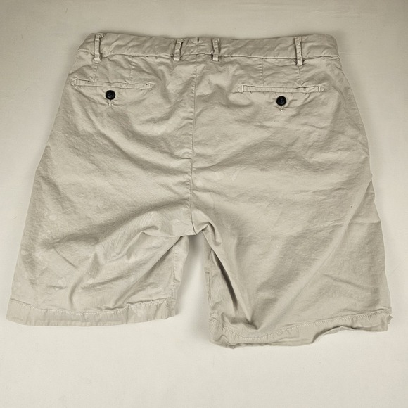 Peter Millar Crown Crafted Golf Shorts Stone Garment Dyed Size 36 STAINED - Picture 7 of 15